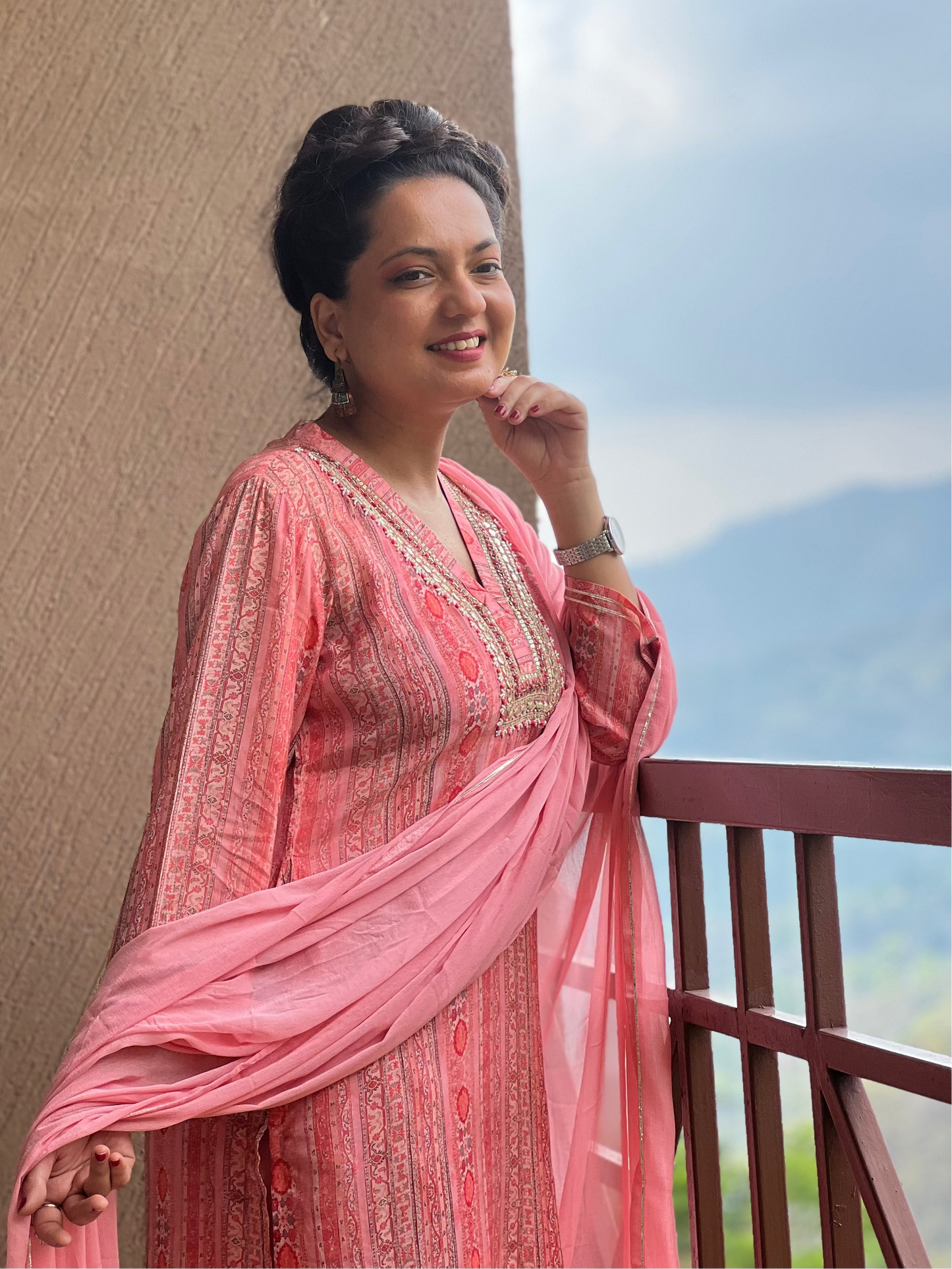 "Blush Pink Kurta Set with Dupatta in Chiffon – Rosé Meher "