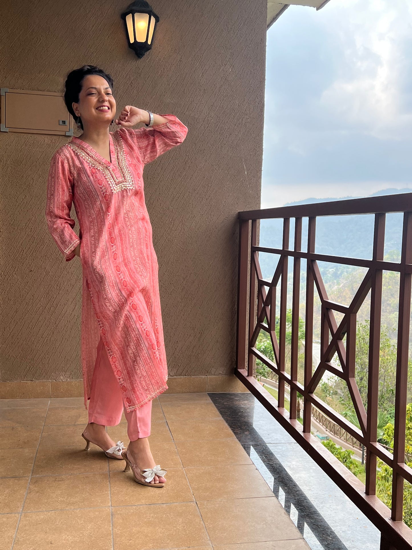 "Blush Pink Kurta Set with Dupatta in Chiffon – Rosé Meher "