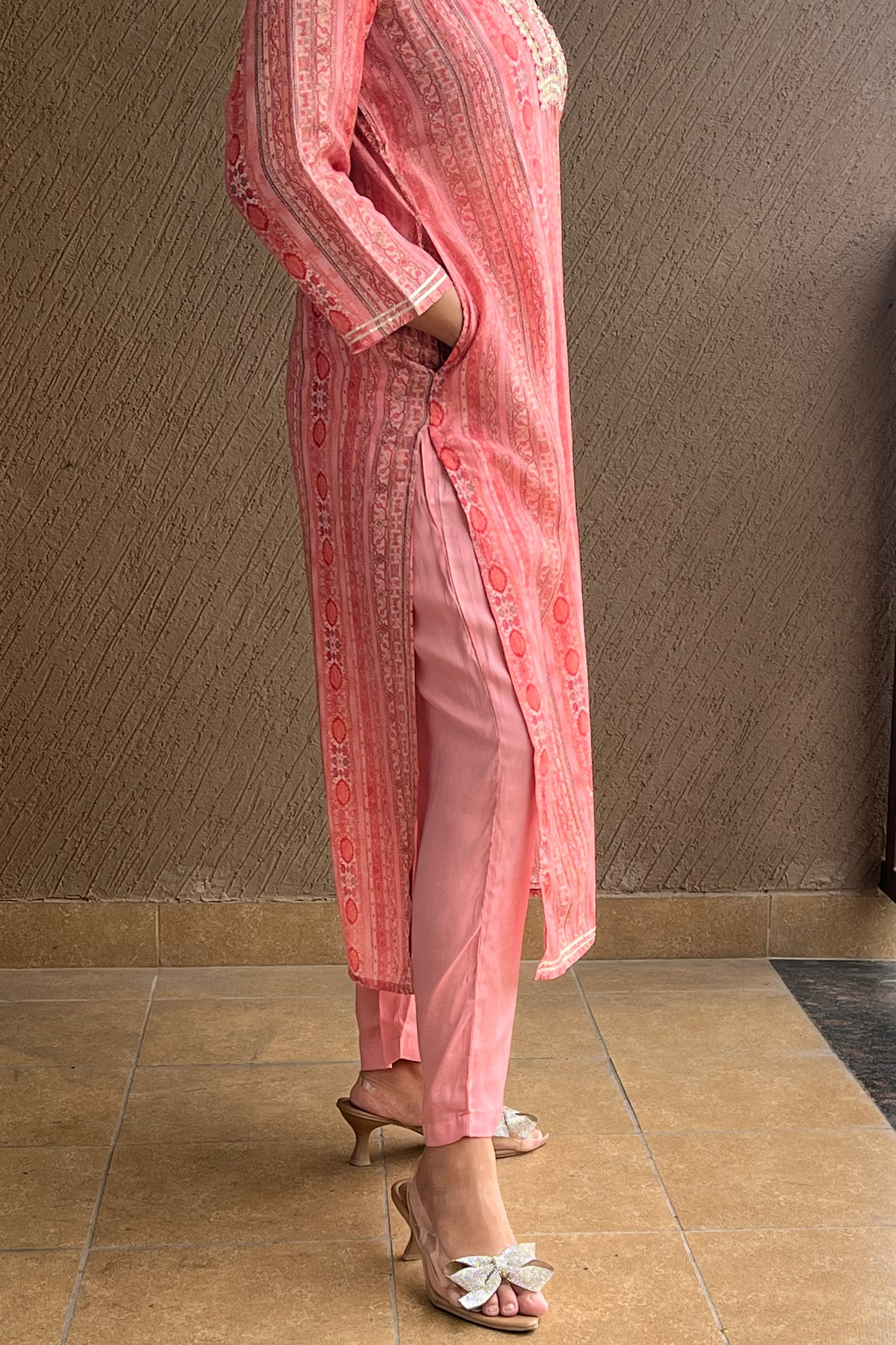 "Blush Pink Kurta Set with Dupatta in Chiffon – Rosé Meher "