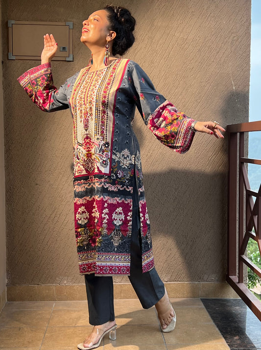 Pakistani Kurta Set in Cotton- Sitara Grey