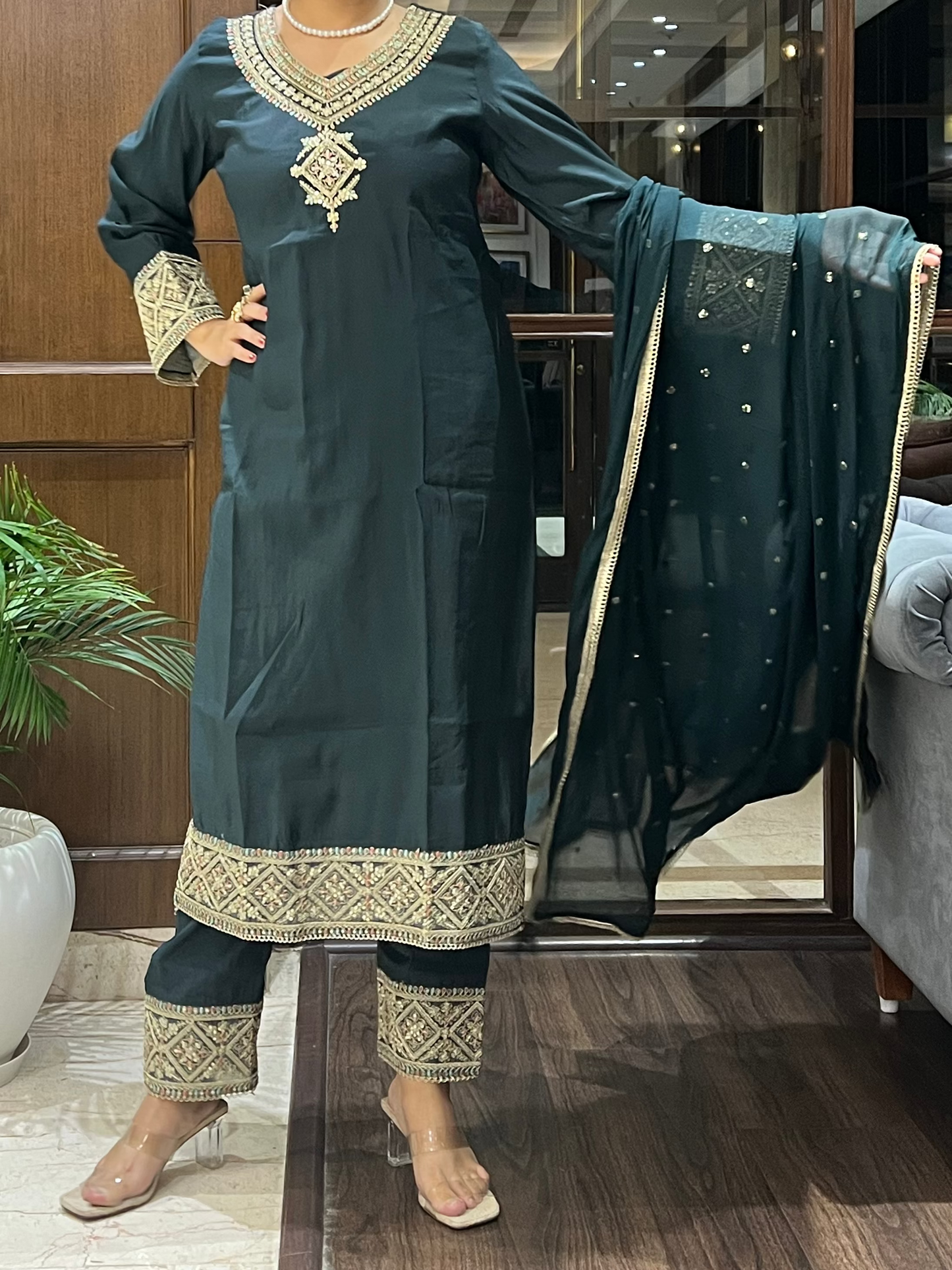 Zardozi Border Kurta Set in Cotton Silk – Emerald Noor