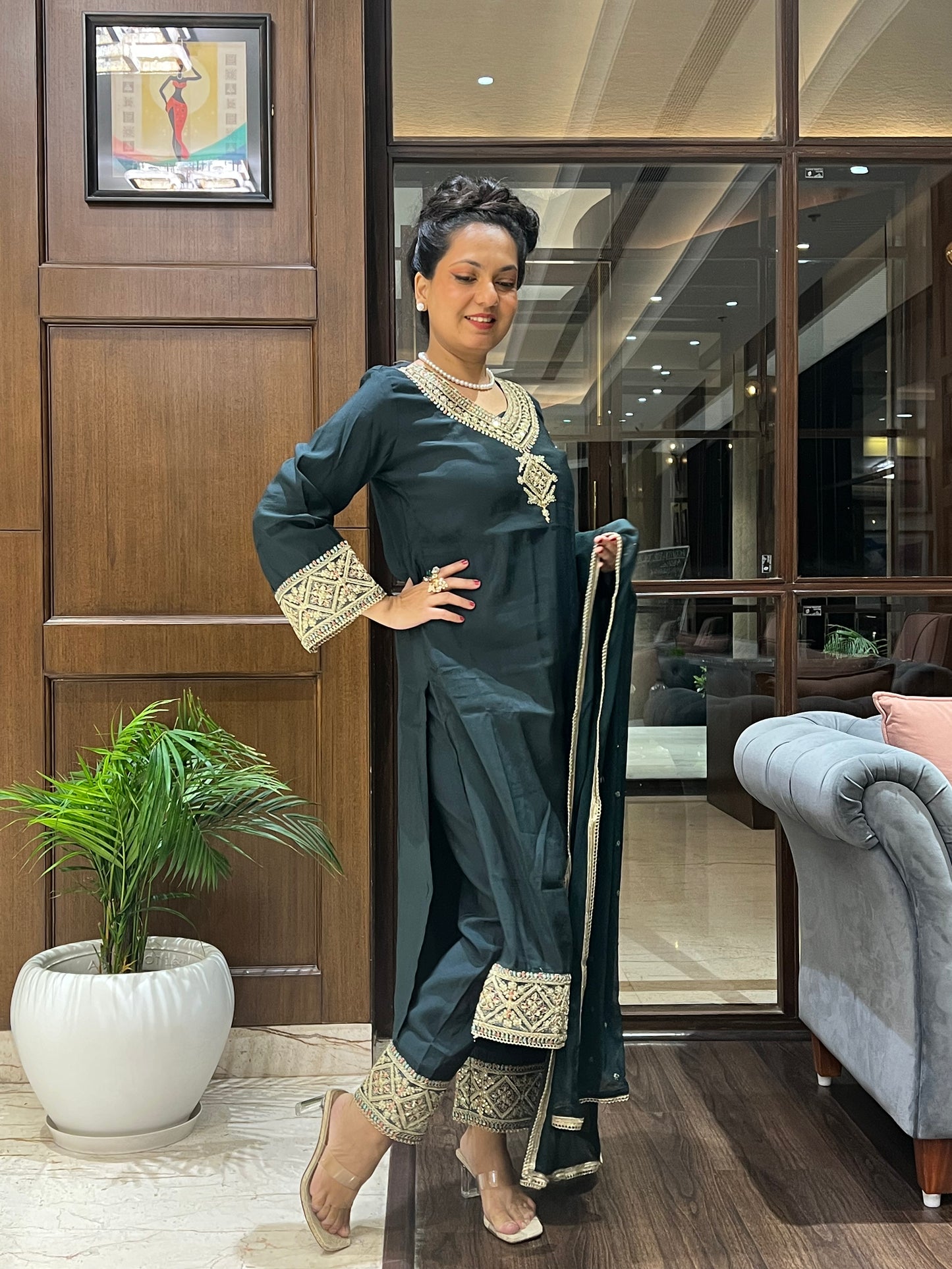 Zardozi Border Kurta Set in Cotton Silk – Emerald Noor