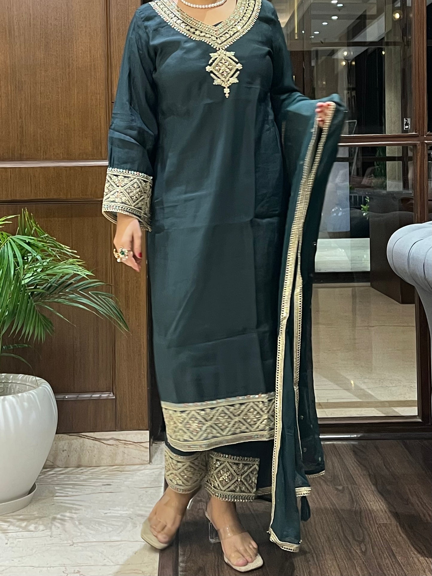 Zardozi Border Kurta Set in Cotton Silk – Emerald Noor
