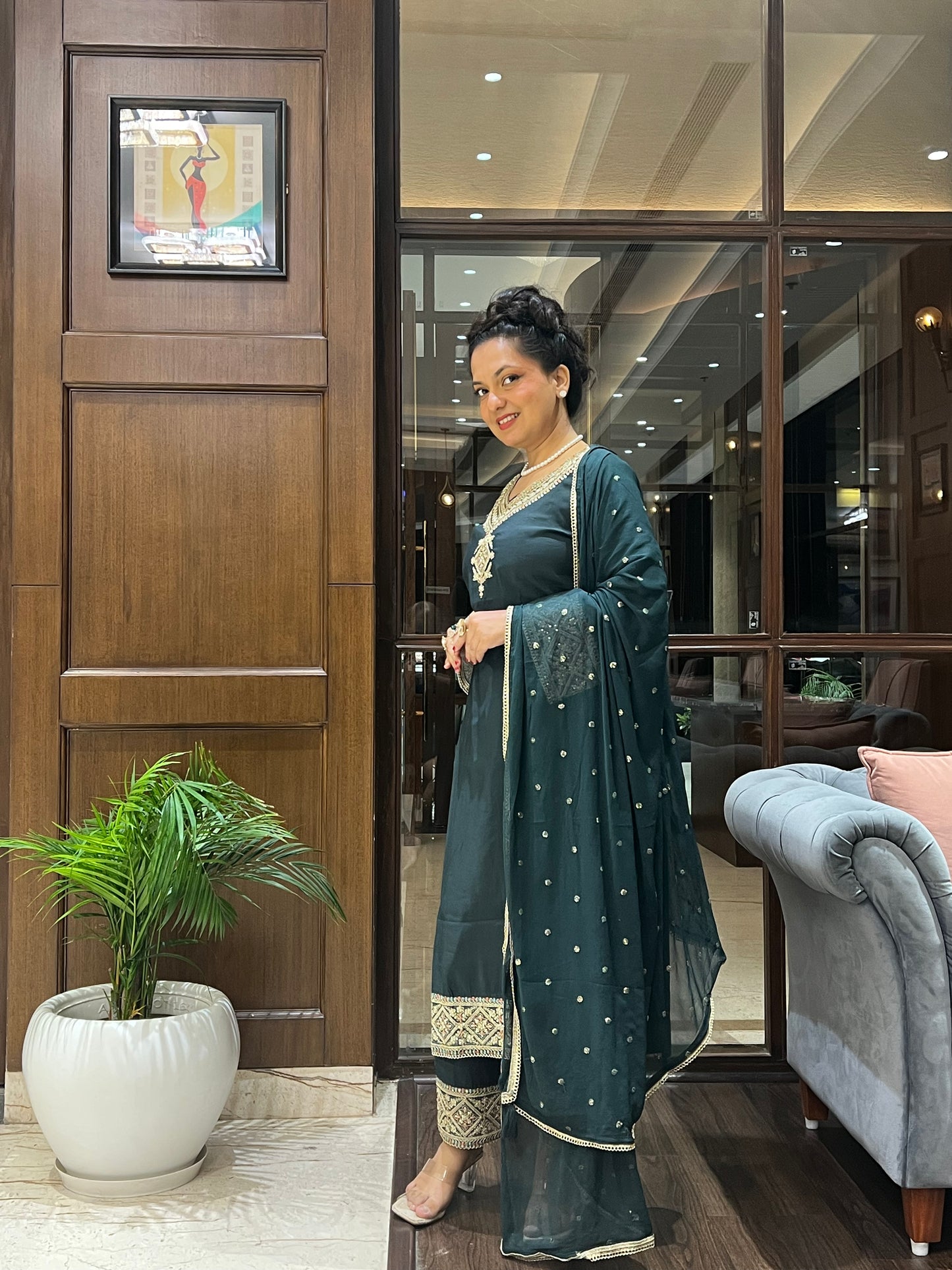 Zardozi Border Kurta Set in Cotton Silk – Emerald Noor
