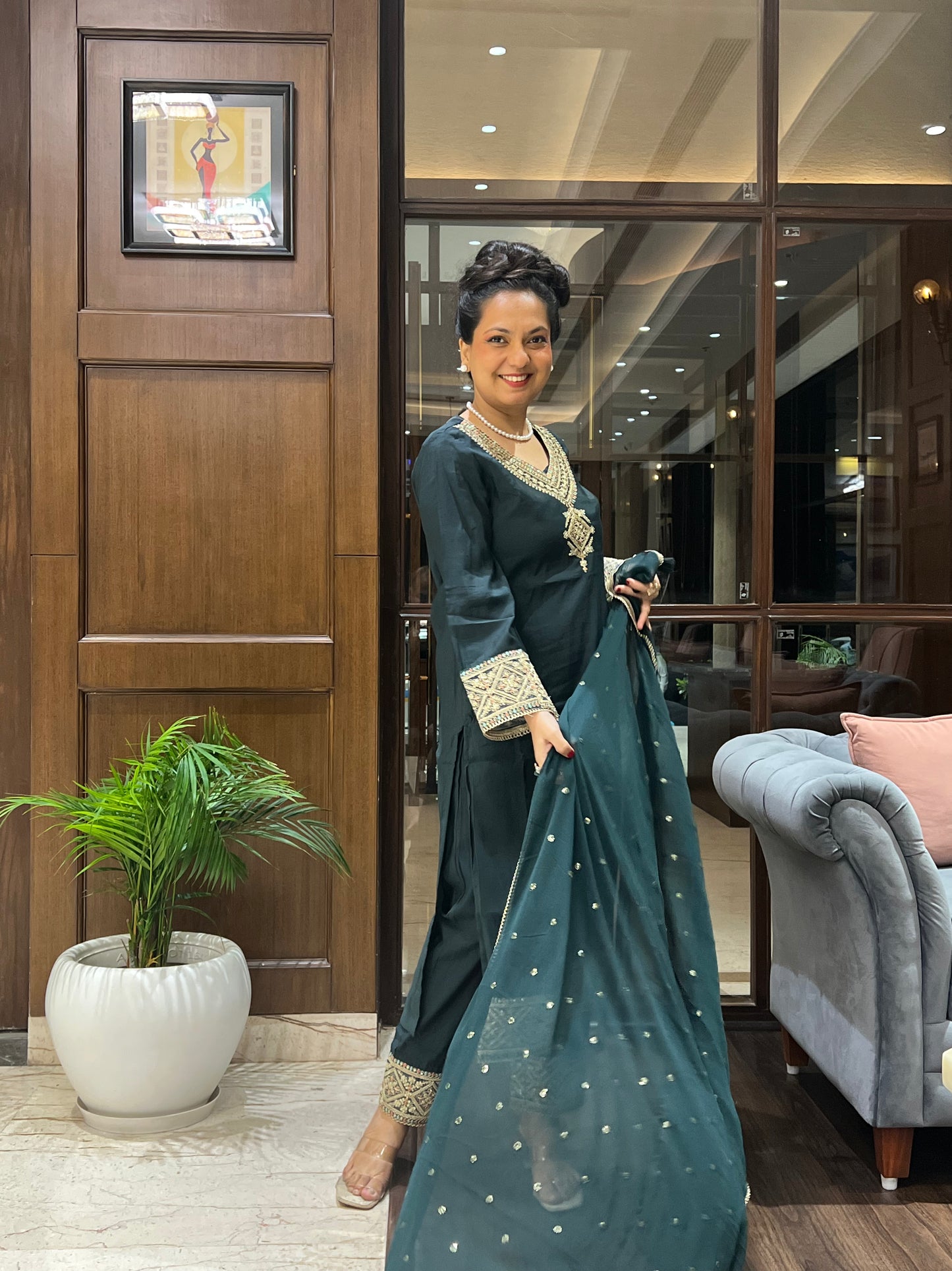 Zardozi Border Kurta Set in Cotton Silk – Emerald Noor