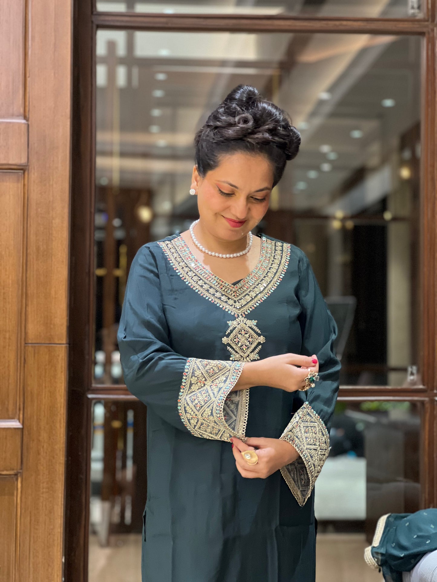 Zardozi Border Kurta Set in Cotton Silk – Emerald Noor