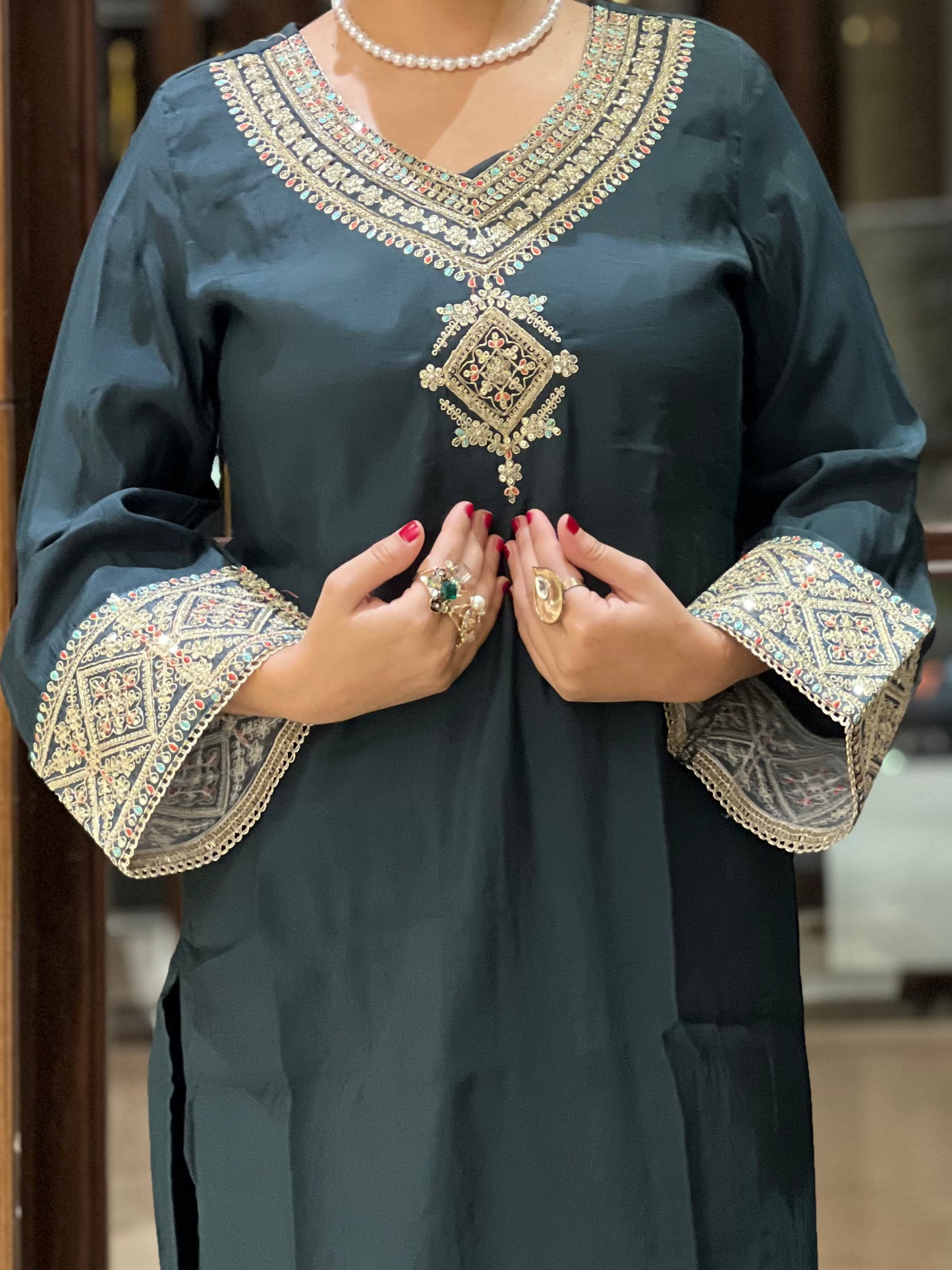 Zardozi Border Kurta Set in Cotton Silk – Emerald Noor