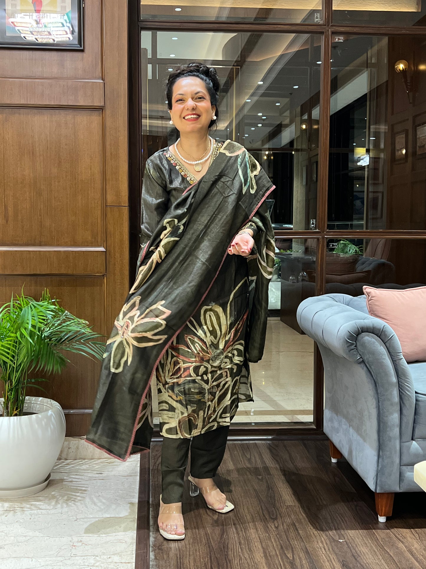 Floral Appliqué Kurta Set in Cotton Silk – Elara Olive